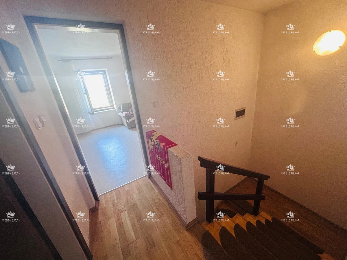 Hiša z razgledom na morje na območju Istre – 170 m² bivalne površine na 665 m² zemljišča | Cena: 250.000 €